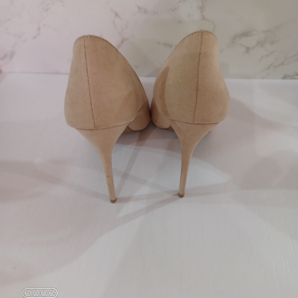 Wild diva tan suede shoes